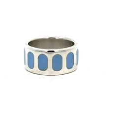 Indulge in the exquisite craftsmanship of our 10mm standard ring with enamel accents. Handmade in either sterling silver or 14k yellow gold, this classic ring features an inlaid pattern of sky blue vitreous enamel ovals. Perfect as a stand alone piece or to accent other pieces all ready in your collection. Specifications Material Sterling Silver 14k Yellow Gold Enamel Vitreous - Sky Blue Elegant Silver Oval Enamel Ring, Silver Oval Enamel Ring In Sterling Silver, Blue Oval Enamel Rings, Silver Enamel Ring Hallmarked Fine Jewelry, Unique Silver Enamel Ring Collectible, Elizabeth Stone, Vitreous Enamel, Diamond Charm, Enamel Ring