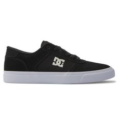 The Teknic is a fan favorite that just keeps getting better with age. Always evolving in new colors and durable fabric this men's skate slip has a clean and slim design with an IMPACT-G™ insole aka our thickest and most cushy yet. Dc Skate, Snowboarding Women, Mens Skate Shoes, Skate Style, Black Gums, Winter Sneakers, Snowboard Boots, Dc Shoes, Leather Shoes Men