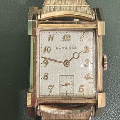 Longines Dolcevita With A 14k Gold Watch Face. Band Is Gold-Plated Based On Evaluation. This Watch Is A Vintage From 1970s, Watch Battery Has Been Replaced And Watch Face Crystal Has Been Replaced And Cleaned. Face Crystals, Watch Battery, Watch Faces, Gold Watch, Accessories Watches, 1970s, Gold Plate, Plating, Women Accessories