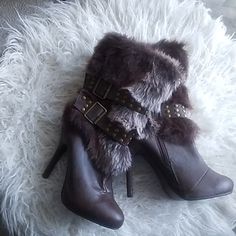 Dollhouse Brown Fur With Buckle Details Size 9 Women's Boots. New And Never Worn. Slight Color Chipping Seen In Picture. High Heel Boots With Fur, Boots Under Jeans, Heels Brown, Heel Boots, Fur Boots Heels, Dollhouse Shoes, Pointy Boots, Denim Diy Clothes, Fur Heels