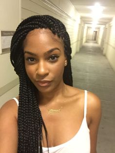 Box Braids Pictures, Dreadlocks Girl, Big Box Braids, Long Box Braids, Pelo Afro, Box Braid, Beautiful Braids, Natural Hair Braids