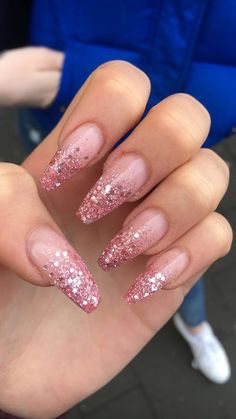 White Acrylic Nails, Holiday Nail Art, Christmas Nail, Glitter Nail Art, Accent Nails, Pretty Acrylic Nails, Easy Christmas