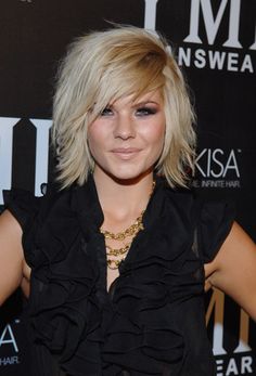 Kimberly Caldwell Kimberly Caldwell Hair, Hairstyles Choppy Layers, Short Messy Hairstyles, Kimberly Caldwell, Short Textured Hair, Choppy Layers, Textured Bob, Haircut For Thick Hair, Trending Hairstyles