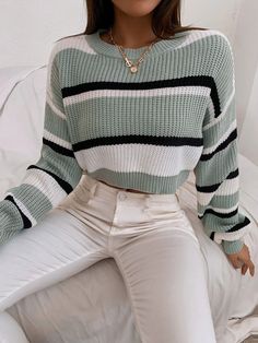 Drop Shoulder Sweater, Trendy Outfits For Teens, Causual Outfits, Mode Inspo, Really Cute Outfits, Cute Simple Outfits, Casual Style Outfits, White Pants, Winter Fashion Outfits