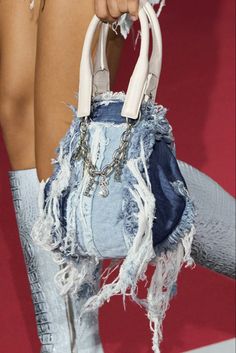 Diesel Spring 2023, Denim Diy Clothes, Ropa Upcycling, Jeans Patchwork, Looks Jeans, Moda Denim, Denim Inspiration, Denim Projects, Denim Ideas