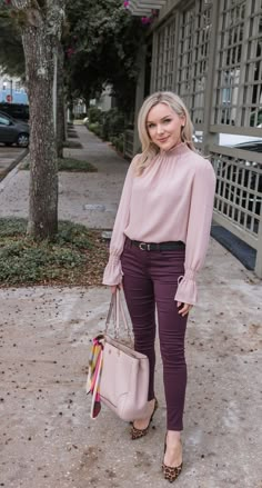 Mauve Sweater Outfit Winter, Pink Top Fall Outfit, Burgundy And Blush Outfit, Mauve Shirt Outfit, Pink Top Outfit Winter, Pink And Maroon Outfit, Maroon Outfits For Women, Blush Pink Blazer Outfit, Blush Pink Top Outfit