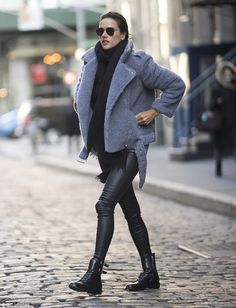 Rocker Chic Outfit, How To Wear Leggings, Josephine Skriver, Winter Outfits Cold, Legging Outfits, Taylor Hill