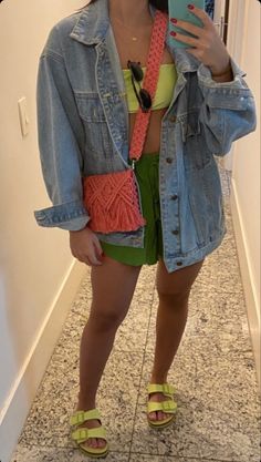 @cmariallves Island Outfit, Ootd Inspo, Hair Clothes, Mom Outfits, Looks Vintage, Mom Style, Spring Summer Outfits, New Girl