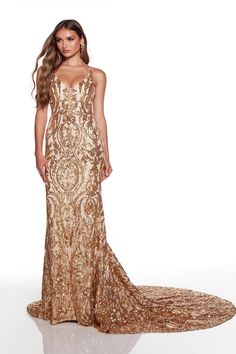 Looking for a show-stopping dress for your next special occasion? Check out the Alyce 61412 from the Spring 2023 evening collection. This gorgeous gown is covered in sparkling sequins and is sure to turn heads when you walk into the room. Whether you're attending a wedding, gala, or another formal event, this dress will have you looking your best. Fitted Prom Dresses Long, Sequin Evening Gowns, Embellished Skirt, Alyce Paris, Sequin Formal Dress, Sequin Prom Dress, Sequin Gown, Gorgeous Gowns, Gold Sequin