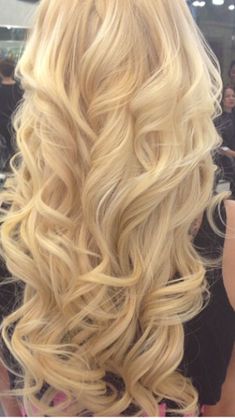 Curled Blonde Hair Long, Curled Blonde Hairstyles, Curled Long Blonde Hair, Beautiful Long Blonde Hair, Long Pale Blonde Hair, Blonde Curled Hair Prom, Long Blonde Thick Hair, Long Blonde Curls Natural, Light Blonde Wavy Hair