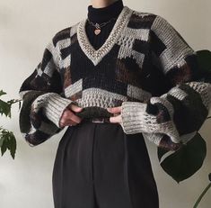 Cozy Punk Outfits, Cottagepunk Outfit, Astro Academia Outfit, Gender Neutral Outfits Aesthetic, Shoegaze Outfits, Agender Outfits, Accessorized Outfits, Artsy Aesthetic Clothes, Academia Crochet