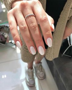 Unghie Sfumate, Casual Nails, Makijaż Smokey Eye, Oval Nails, Neutral Nails, Girls Nails, Minimalist Nails, Classy Nails