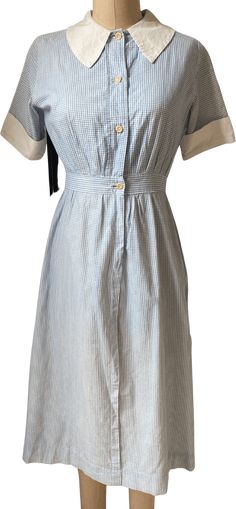 1930's blue & white checkered baby nurse dress. 9.5" sleeve14.5" shoulder to shoulder21" bust across14" waist across42.5" length Nurse Dress, Baby Nurse, Doctor Costume, Doctor Outfit, Maid Uniform, Hospital Gown, Nursing Baby, Female Doctor, Nursing Dress