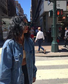 @ sunnykelss Quoi Porter, Mode Inspo, Fall Winter Outfits, Look Cool, Urban Fashion, Look Fashion, Photo Inspiration, Jean Jacket, Fashion Inspo Outfits