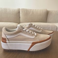 Size: Women’s 5 | Men’s 3.5 *Never Worn* (No Box) Boosted With A Rubber Platform Sole, A Classic Skate Sneaker Made From Durable Canvas Is Accented With A Padded Collar And Translucent Foxing Tape. 1 1/2" Platform Potato Shoes Outfit, Platform Vans Outfit, Womens Platform Sneakers, Platform Sneakers Outfit, Vans Aesthetic, Vans Shoes Women, Old Skool Platform, Platform Vans, Women Platform Sneakers