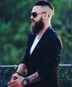 Man With Tattoos, Man Bun Hairstyles, Beard Boy, Epic Beard, Beard Style, Beard Hairstyle, Beard Look, Men Haircut Styles, Beard Love