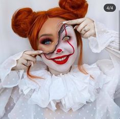 Hallowen Schminke, Creepy Clown Makeup, Scary Clown Costume, Clown Costume Women, Halloween Makeup Clown, Halloweenský Makeup, Halloween Make-up Looks, Scary Clown Makeup, Creepy Halloween Makeup