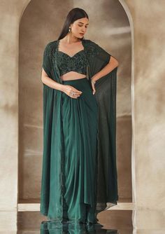 woman's outfit| cape draped skirt set Indian Outfits Modern, Emerald Green Blouse, Embroidered Cape, Fancy Sarees Party Wear, Draping Fashion