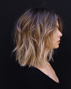 Layered Haircuts For Women, Blonde Hairstyle, Womens Haircuts Medium, Shoulder Length Bob, Medium Bob Hairstyles, Ombré Hair, Short Layered Haircuts, Cute Hairstyles For Medium Hair