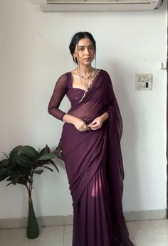 Blouses For Georgette Saree, Saree Styles For Farewell, Handwork Saree, Sarees For Girls, Saree Wearing Styles, Lehenga Designs Simple, Latest Model Blouse Designs