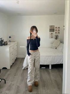 @m_mnring on ig vist pf for more. City Outfit, Outfit Inspo Casual, Pretty Dress, Summer Fits, Swaggy Outfits, Cute Everyday Outfits, Outfit Style, Really Cute Outfits, Cute Simple Outfits