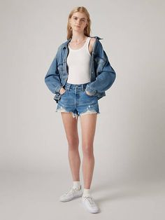 We didn’t just introduce the blue jean;we also invented the first-ever jean shorts. An iconic style that defines your waist and hugs you in all the right places, our 501® Original Shorts are comfy, leg-lengthening, and perfect for all-around wear. The first-ever jean shorts, updated with a waist-defining high rise A universally-flattering summer essential Designed with a vintage-inspired fit 501 Shorts, Levis 501 Original, Levis Outfit, Summer Essential, Levi's 501, Iconic Style, Levi Shorts, Women's Shorts, Short En Jean