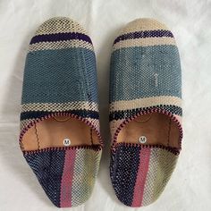 Like New - Never Worn Moroccan Babouche Style Slipper With Leather Bottoms, Woven Fabric Upper Tag Says M But Fits Closer To Women’s 6-7 Smoke/Pet Free Woven Fabric, Slippers, Like New, Size 7, Women Shoes, Pet, Leather, Fabric, Women Shopping