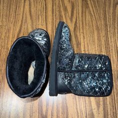 Black Color Ugg Sparkly Sequin Boots, Worn 3 Times But In Great Condition, Size 6 Sequin Boots, Shoes Ugg, Womens Uggs, Ugg Shoes, Boots Booties, Bootie Boots, Black Color, Sequin, Ankle Boots