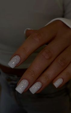 alisa_nails_koeln Glitter Nails Acrylic, White Glitter Nails, Simple Acrylic Nails, Sparkly Nails, February 19, Homecoming Nails