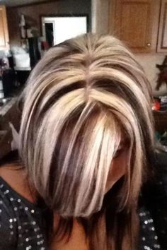 Brown Foils, Blonde Brunette Hair, Blonde Hair For Brunettes, Chunky Highlights, Hair Blond, Brown Hair With Blonde Highlights, Colour Pencil, Low Lights Hair