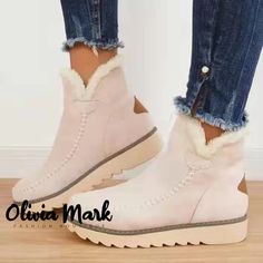 Olivia Mark - Botines forrados con inserciones en contraste Trending Winter Boots, Ankle Snow Boots, Warm Shoes, Winter Ankle Boots, Jeans Cargo, Slip On Boots, Snow Boots Women, Winter Snow Boots, Yoga Shorts