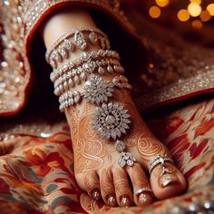 Bridal Foot Jewelry, Silver Anklets Designs, Bridal Anklet, Indian Bridal Jewelry Sets, Anklet Designs