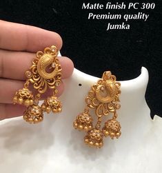 Polki Choker, Gold Jewelry Outfits, Antique Gold Jewelry Indian, Gold Jewelry Simple Necklace, Gold Bridal Jewellery Sets, Indian Jewellery Design Earrings