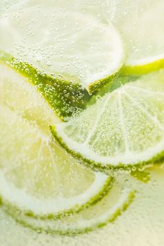 Limonada Recipe, Lime Uses, Citrus Squeezer, Mexican Drinks, Agave Syrup, Sparkling Water, Limes, Natural Sweeteners, Cocktail Glass