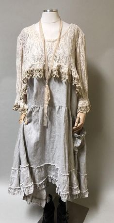 (1) Shabby Chic Lace Over Shrug Top by Heart's Desire Clothing – Heart's Desire Clothing Bohemian Cotton Dress With Lace Collar, Shrug Top, Lagenlook Clothing, Stile Hijab, Shabby Chic Clothes, Casual Chique, Altered Couture, Romantic Outfit, Altering Clothes