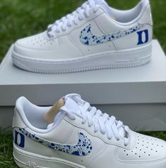 - Hand-painted with Angelus Leather Paints - Worldwide shipment.  - All customs are waterproof  scratch resistant. - ALL PICTURES ARE SELFMADE Black Air Force 1, Blue Air, Air Force 1 Mid, Air Force 1 Custom, Custom Air Force 1, Senior Graduation, Duke University, University Logo, Leather Paint