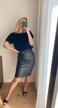 Pencil leather skirt with pockets and buttons. Made in Australia. Size tag UK12. Some minimal marks, but not very visible when not seeing close (see photo). For your reference, model wears size M, is 175 cm tall and 67 kg weight, usual pants size - 36/38 EU. Chic Black Pencil Skirt With Pockets, Pencil Leather Skirt, Pencil Skirt Long, Long Leather Skirt, Black Leather Pencil Skirt, Leather Pencil Skirt, Skirt Long, Skirts With Pockets, Size Tag