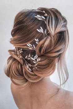 Wow I love this !! Wedding Updos That Cover Ears, Gold Wedding Hair Piece, Ball Hair, Side Swept Hairstyles, Bridal Hair Headpiece, Bridal Hair Vine, Wedding Hair Pieces, Boho Hairstyles