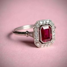 Edwardian Engagement Ring Leigh Jay & Co., Bijoux Art Deco, Natural Ruby Ring, Vintage Art Deco Rings, Ruby Engagement Ring, Art Deco Engagement, Jade Ring, Deco Engagement Ring, Art Deco Engagement Ring