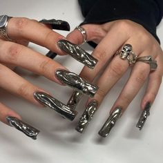 Sparkle Nail Designs, Beauty Nail Salon, August Nails, Glow Nails, Sparkle Nails, Nails Inspo, Chrome Hearts, Perfect Nails, Cosmetology