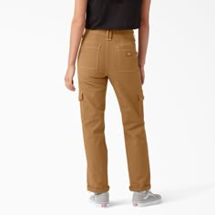 Womens Carhartt Pants, Boston Clothes, Carhartt Pants Outfit, Callie Core, Carhartt Pants Women's, Dickies Pants Outfits Women, Carpenter Pants Outfit, Cuffed Cargo Pants, Emo Summer