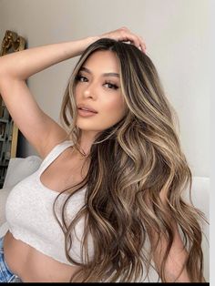 Blonde Highlights On Dark Hair, Brunette Hair With Highlights, Gorgeous Hair Color, Long Hair Color, Brown Hair Balayage, Balayage Hair Blonde, Highlights Brown Hair