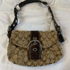 Zero Flaws. Mint Condition Vintage Coach Bag. No Offers Please. It’s So Cute, The Style Is Back In Trend And The Condition Is Perfect So I’d Rather Keep Than Consider Any Negotiations To The Listed Price. Coach Soho Bag, Long Champ Bag, Digital Wardrobe, Vintage Coach Bag, Aesthetic Accessories, Light Brown Color, Vintage Coach Bags, Lighted Canvas, Vintage Purses