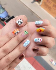 Disney Movie Nails, Toy Story Nails, Disneyland Nails, Disney Nail Designs, Disney Acrylic Nails, Hippie Nails, Minimal Nails, Cute Gel Nails