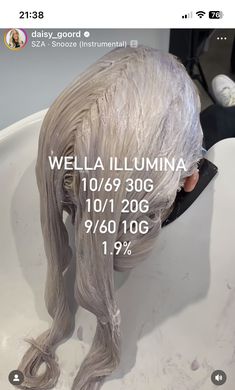 Wella Toner Chart, Pelo Color Ceniza, White Hair Toner, Cute Summer Hair Colors, Hair With Brown Highlights, Blonde Hair With Brown, Cute Summer Hair, Hair Ideas Blonde, Short Hair Color Ideas