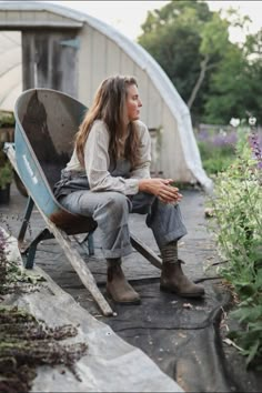 Blundstones Outfit, Dark Artsy, Blundstone Chelsea Boots, Blundstone Women, Farm Women, Chelsea Boots For Men