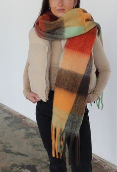 Colourful Scarf, Blanket Fringe, France Winter, How To Wear A Blanket Scarf, Orange Blanket, Big Scarf, Chunky Scarf, Chunky Scarves, Scarf Style