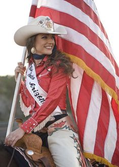 Rodeo Queen - Rodeo Queen Clothes, Rodeo Girls, Wilde Westen, Rodeo Cowgirl, Queen Outfit, Rodeo Life, Looks Country, Cowgirl And Horse, Rodeo Queen