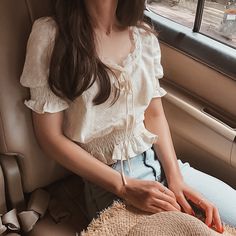 Feminine Korean Fashion, Princesscore Outfits Casual, Ulzzang Fashion Summer, Modest Summer Tops, Lexi Howard, Casual Day Outfits, Korean Fashion Trends, Look Vintage