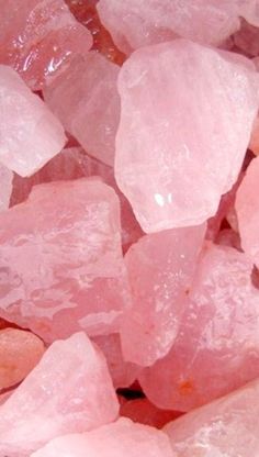 Pantone 2016, Rough Rose Quartz, Mode Rose, Crystal Aesthetic, Baby Pink Aesthetic, Raw Rose Quartz, Pastel Pink Aesthetic, Pink Vibes, Rough Crystal